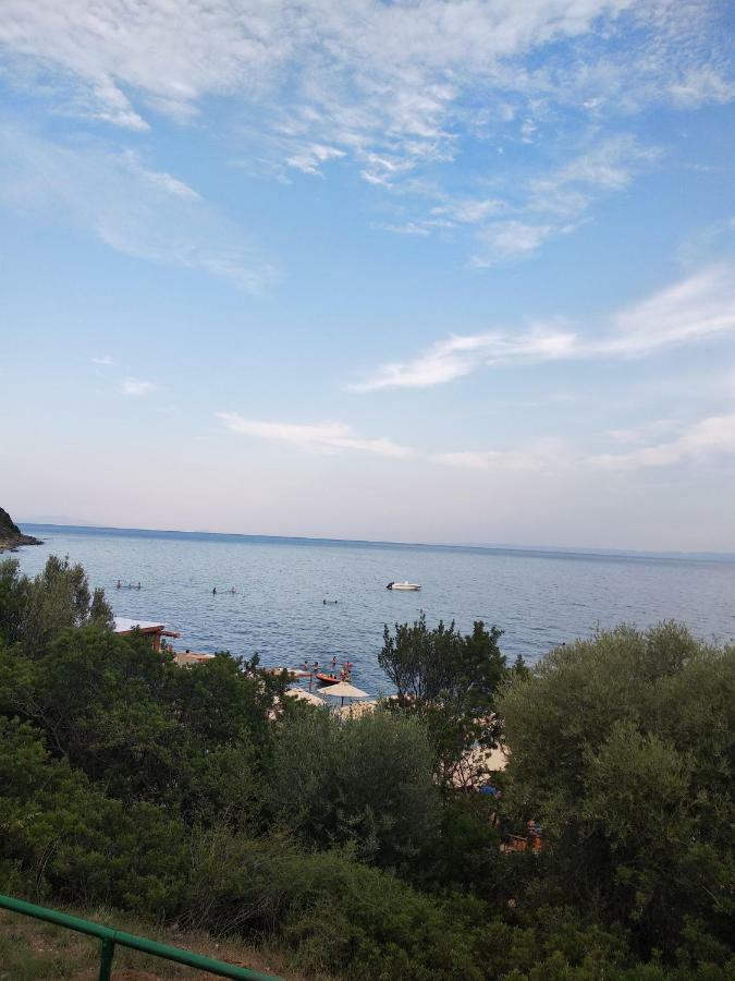 Oikismos Trikorfou Villa Gerakini Exterior photo